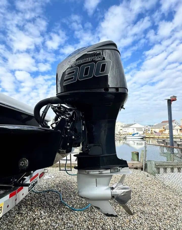 2016 used Mercury Optimax 300hp outboard Engine.
