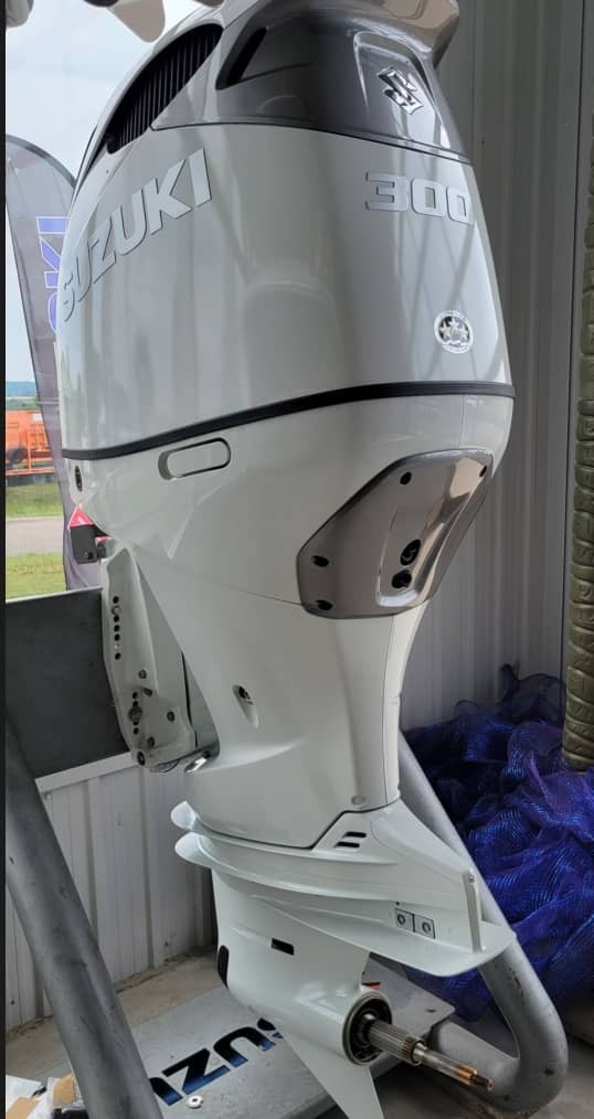 2021 Suzuki 300hp outboard